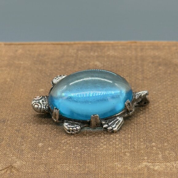 Vintage Jelly Belly Turtle Brooch With Blue Lucite Shell Silver Tone Metal - Picture 1 of 13